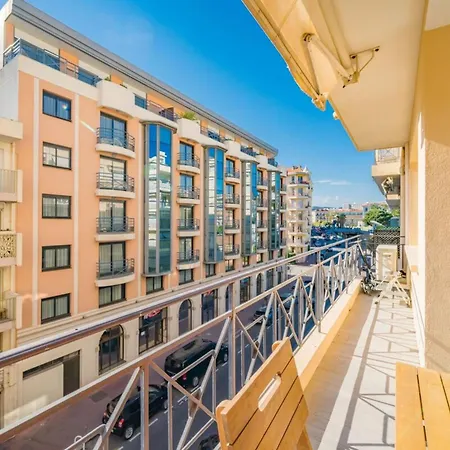 Wdf One Bedroom 1 Min Walk To Martinez Appartement *