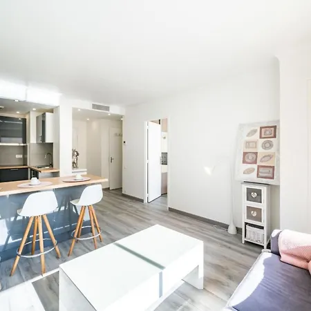 Wdf One Bedroom 1 Min Walk To Martinez *